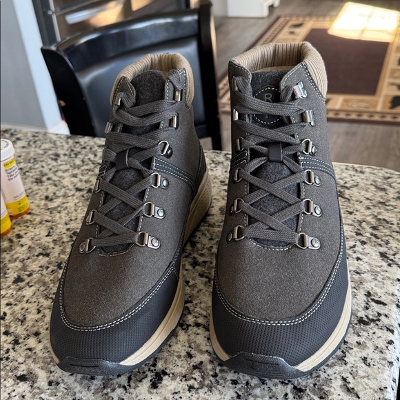 Reserved Men's Charcoal and Beige Boots - Picture 2 of 5